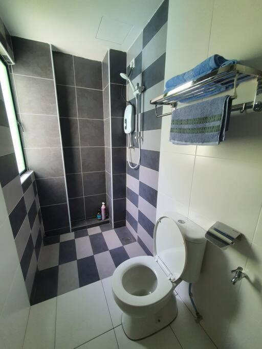 Manhattan Condo Ipoh With Water Park And Pool View Экстерьер фото